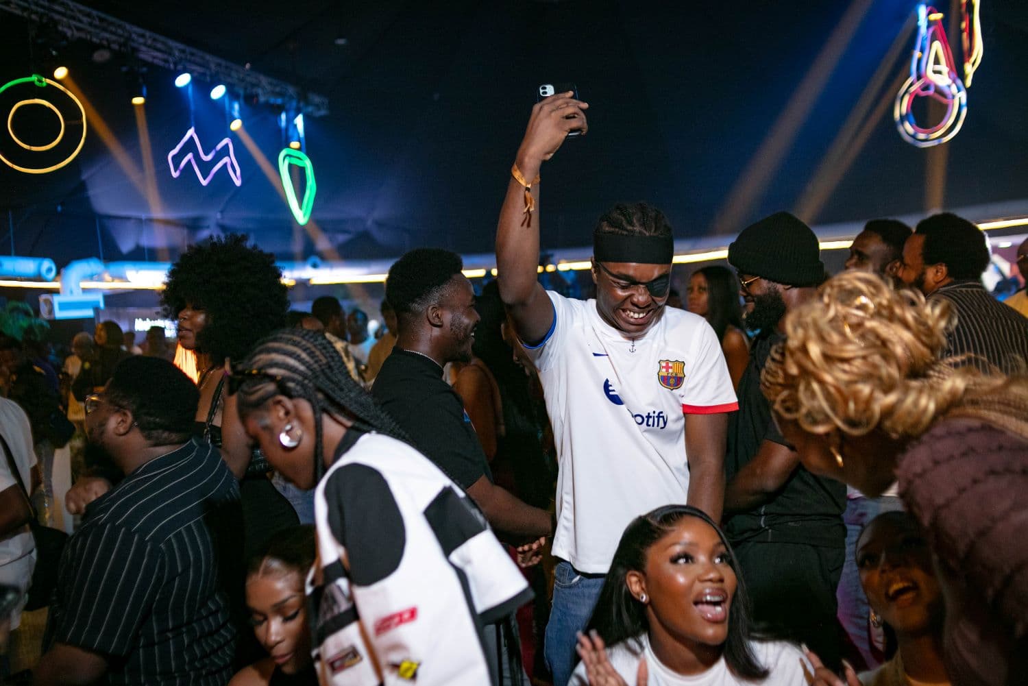 🌍 **Le Nigeria**, géant musical africain, voit se