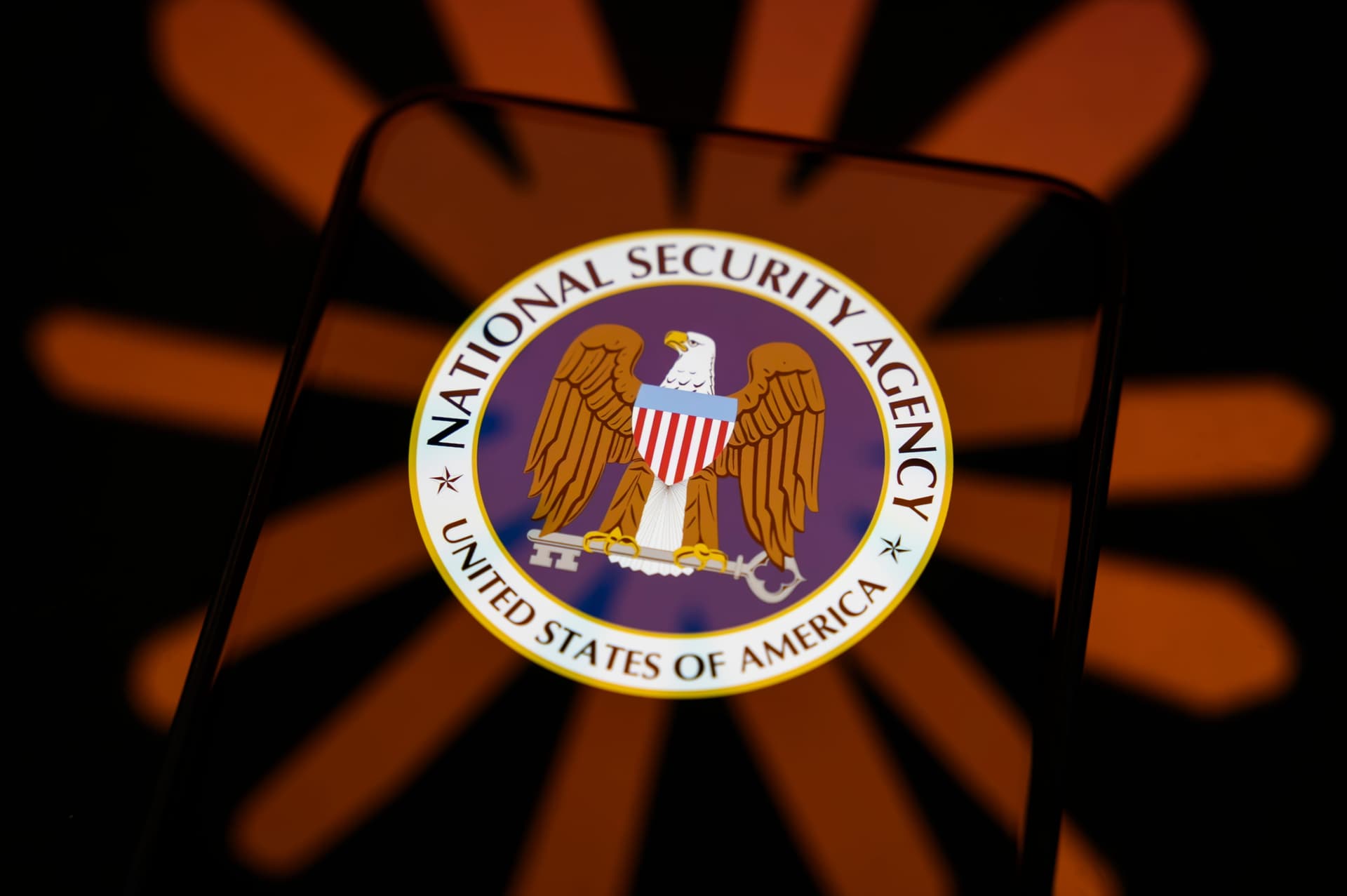 ⚡ CISA + NSA + Five Eyes publient le cadre de référence pour des agents IA à l’é