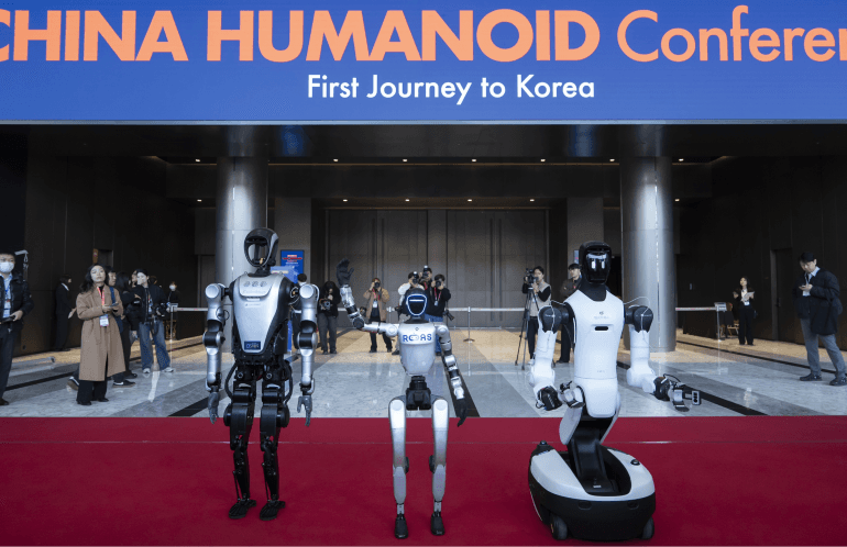 🤖 AW 2026 : Trois humanoïdes coréens font leur en