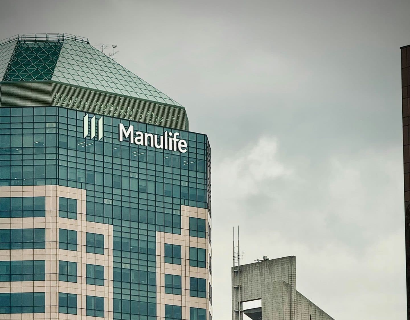 🏢 Manulife, le géant canadien de l'assurance, int