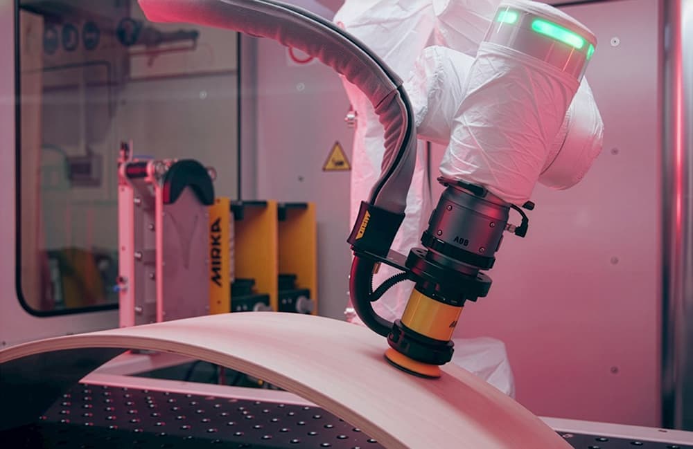 ⚙️ ABB Robotics dévoile OmniVance, sa première cellule de finition de surface to